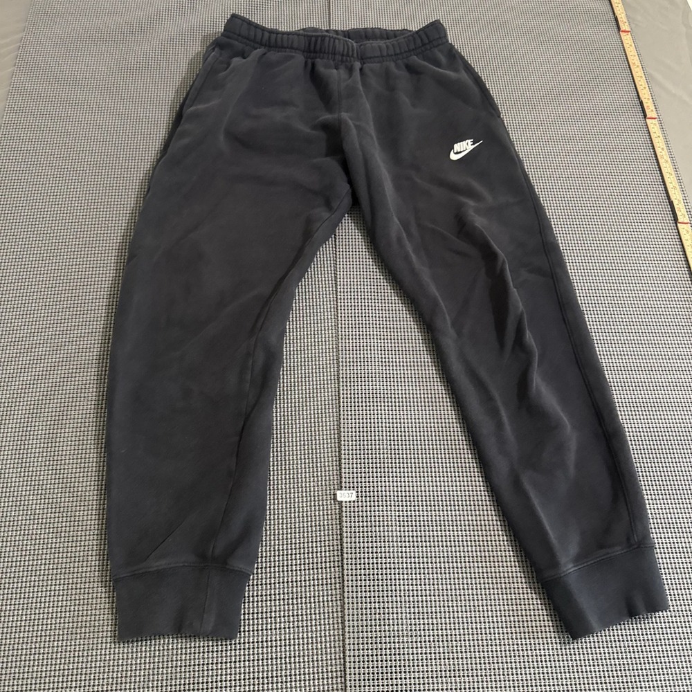 Nike Mens Black Fleece Joggers Sweatpants Size M Embroidered Logo